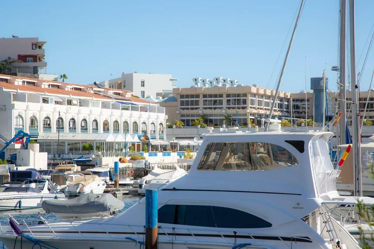 Dúplex coqueto en el Puerto deportivo de Radazul Apartamento